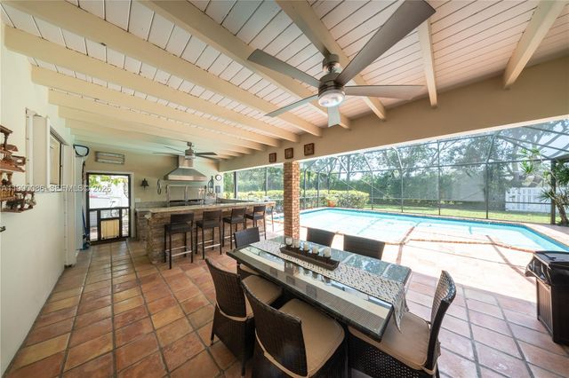 16445 SW 80th Ave, Palmetto Bay, FL 33157