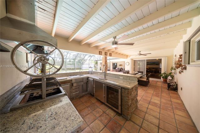 16445 SW 80th Ave, Palmetto Bay, FL 33157
