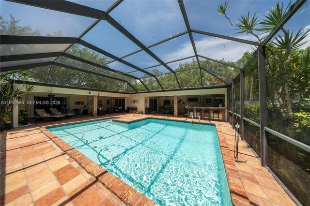 16445 SW 80th Ave, Palmetto Bay, FL 33157