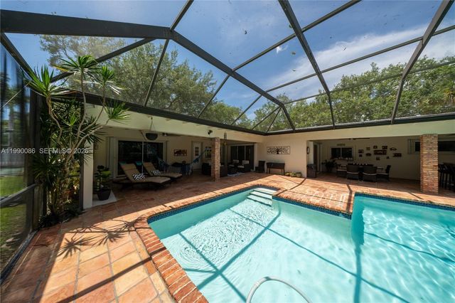 16445 SW 80th Ave, Palmetto Bay, FL 33157
