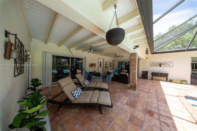 16445 SW 80th Ave, Palmetto Bay, FL 33157