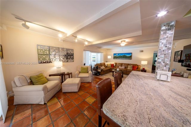 16445 SW 80th Ave, Palmetto Bay, FL 33157