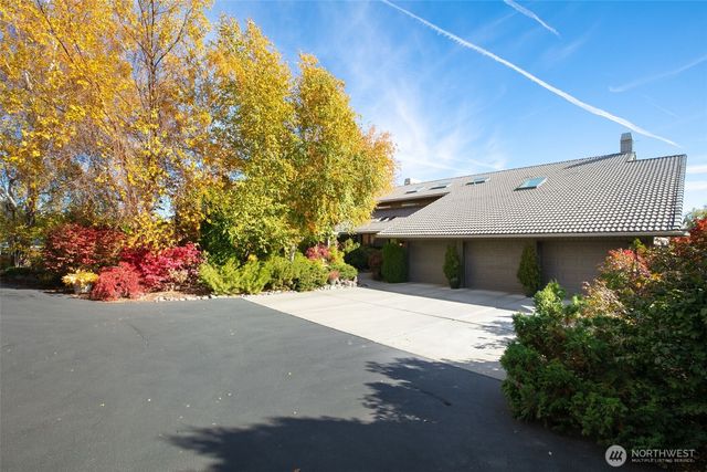 7610 Scenic Drive, Yakima, WA 98908