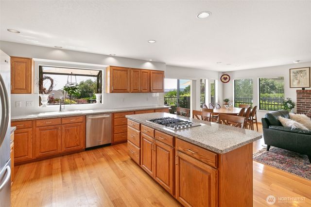 7610 Scenic Drive, Yakima, WA 98908