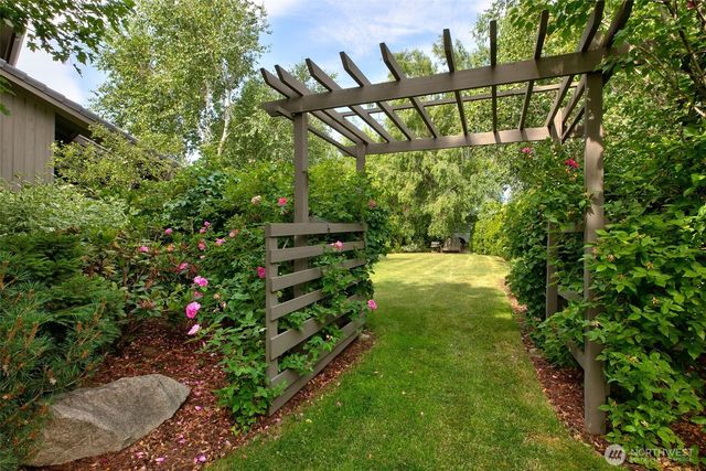 7610 Scenic Drive, Yakima, WA 98908