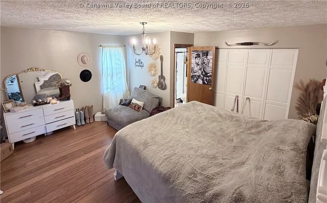 5961 Little Sandy Road, Elkview, WV 25071