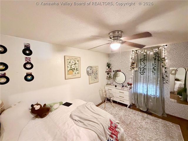 5961 Little Sandy Road, Elkview, WV 25071