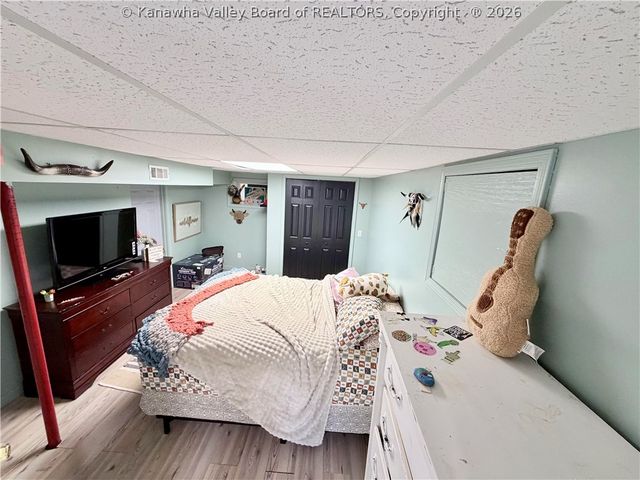 5961 Little Sandy Road, Elkview, WV 25071