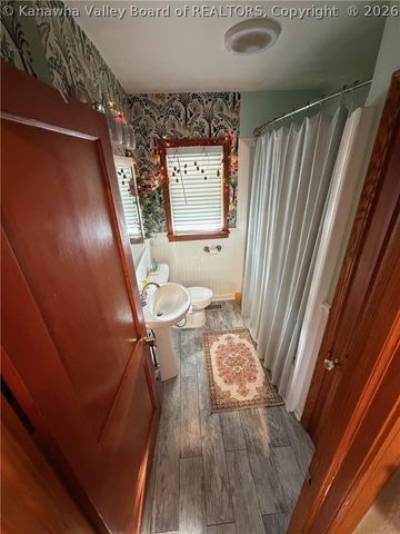 5961 Little Sandy Road, Elkview, WV 25071