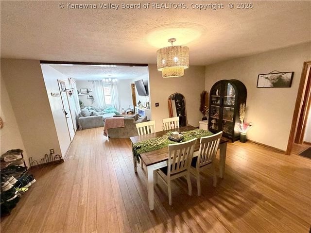 5961 Little Sandy Road, Elkview, WV 25071