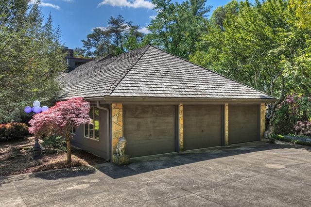 196 Westwoods Drive, Ellijay, GA 30540
