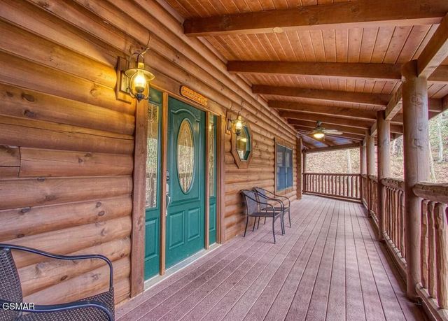 1170 Lower Alpine Way, Gatlinburg, TN 37738