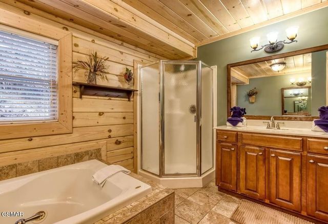 1170 Lower Alpine Way, Gatlinburg, TN 37738