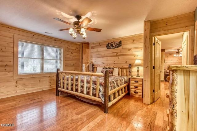 1170 Lower Alpine Way, Gatlinburg, TN 37738