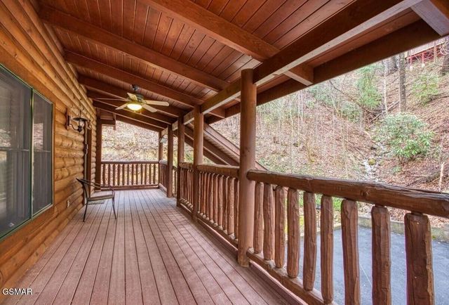 1170 Lower Alpine Way, Gatlinburg, TN 37738