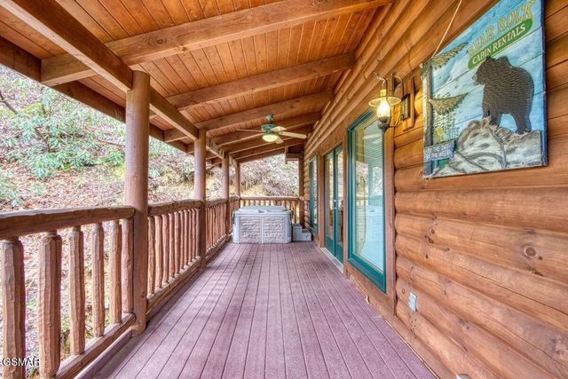 1170 Lower Alpine Way, Gatlinburg, TN 37738