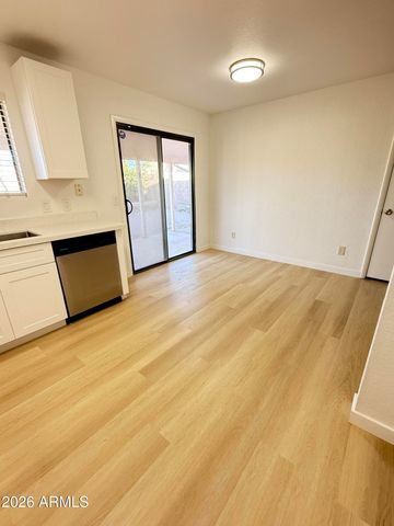 4837 N 87th Avenue, Phoenix, AZ 85037
