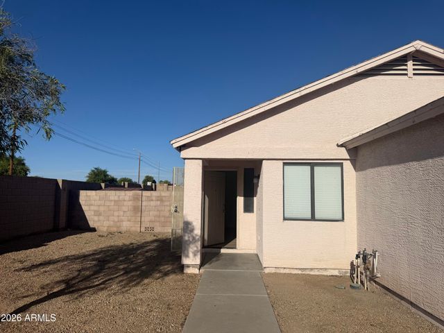 4837 N 87th Avenue, Phoenix, AZ 85037