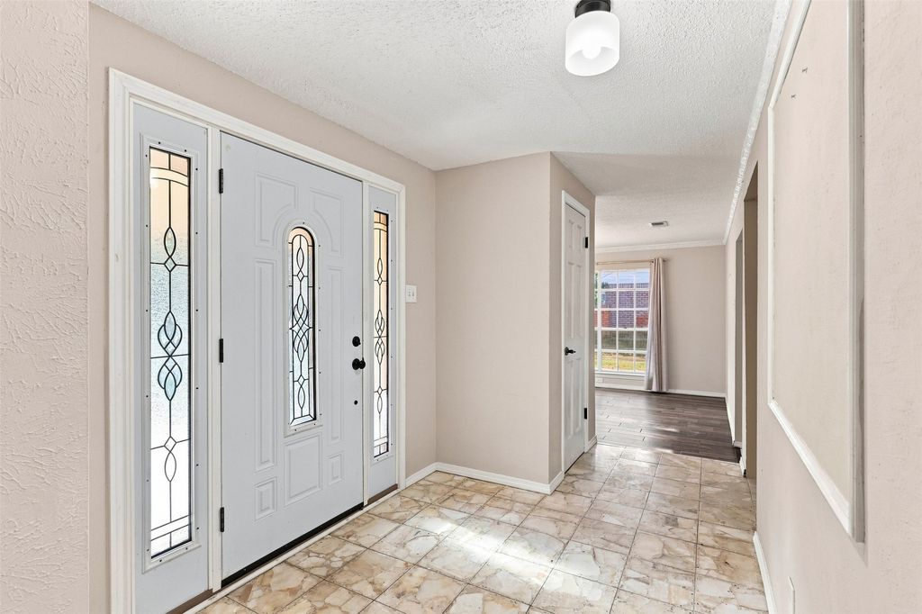 3904 Shady Valley Drive, Arlington, TX 76013 — photo 4