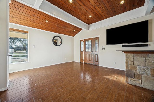 137 Hill Dr DR, Granite Shoals, TX 78654