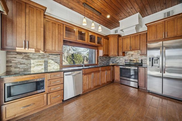 137 Hill Dr DR, Granite Shoals, TX 78654