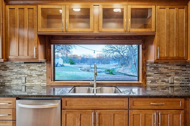 137 Hill Dr DR, Granite Shoals, TX 78654