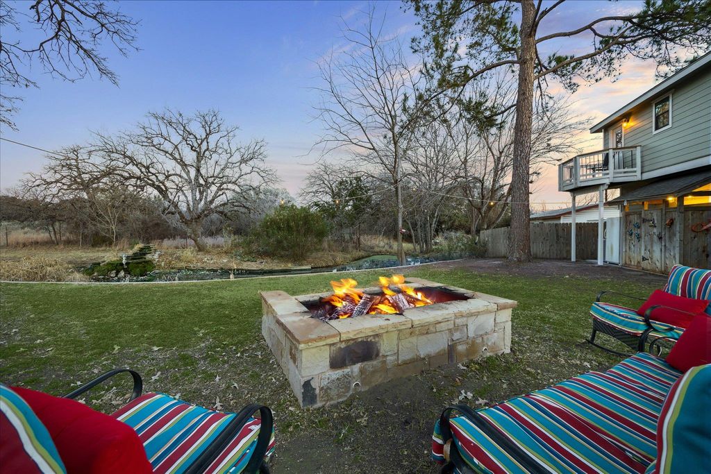 137 Hill Dr DR, Granite Shoals, TX 78654