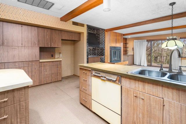 1700 Hillcrest Road, Saint Cloud, MN 56303