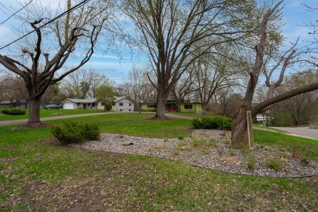 1700 Hillcrest Road, Saint Cloud, MN 56303