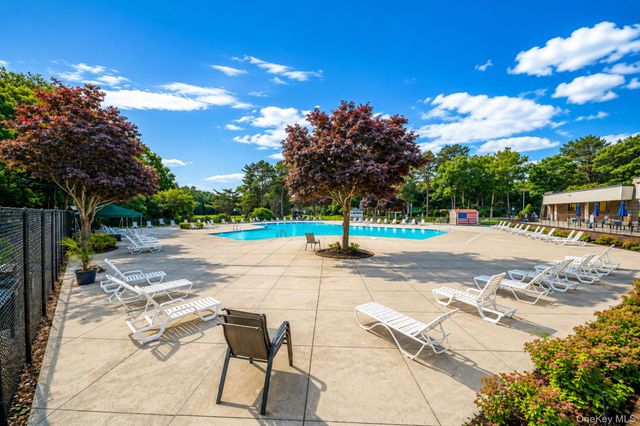 577 Blue Ridge Drive, Medford, NY 11763