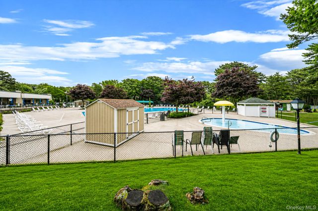 577 Blue Ridge Drive, Medford, NY 11763