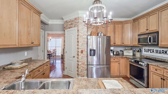 4804 SE Tomahawk Trail, Decatur, AL 35603