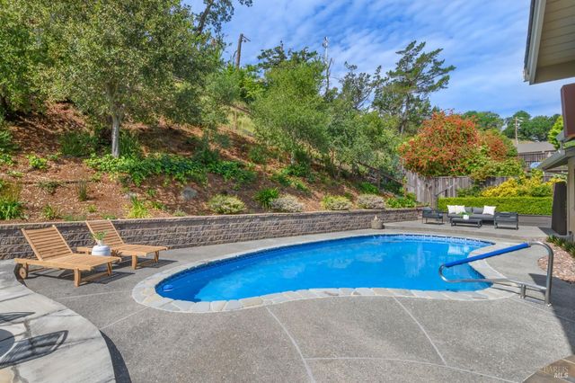 1783 Las Gallinas Ave, San Rafael, CA 94903