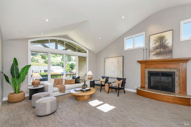 1783 Las Gallinas Ave, San Rafael, CA 94903