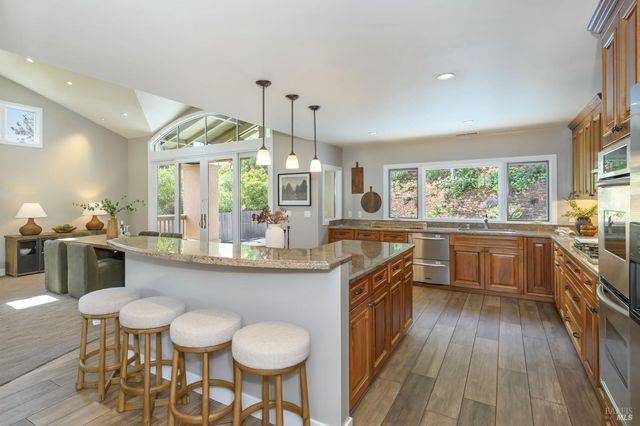 1783 Las Gallinas Ave, San Rafael, CA 94903