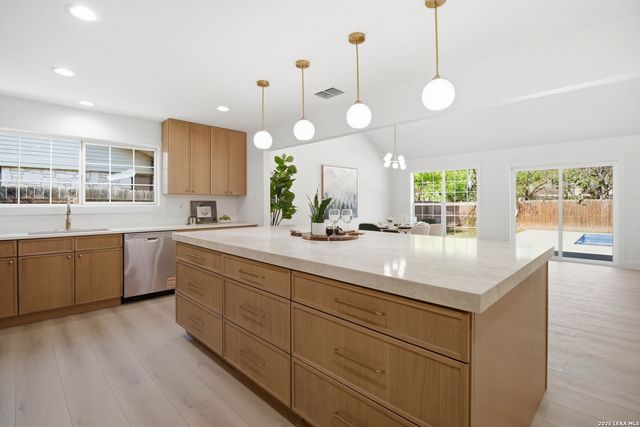 14110 OAKLAND MILLS, San Antonio, TX 78231