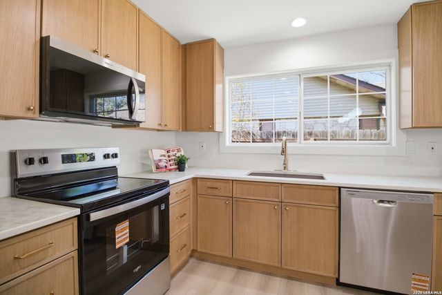 14110 OAKLAND MILLS, San Antonio, TX 78231