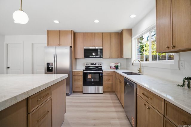 14110 OAKLAND MILLS, San Antonio, TX 78231