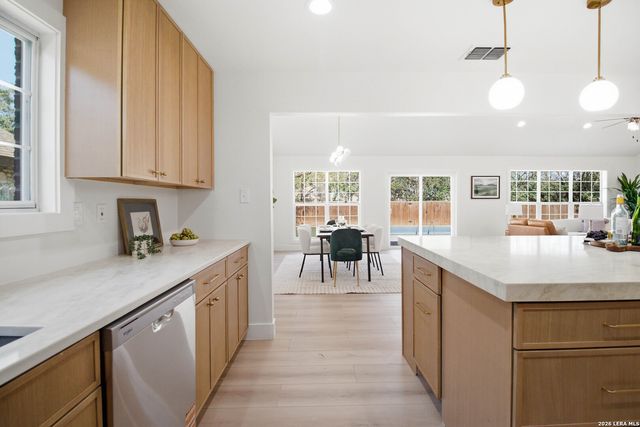 14110 OAKLAND MILLS, San Antonio, TX 78231