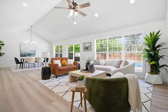 14110 OAKLAND MILLS, San Antonio, TX 78231