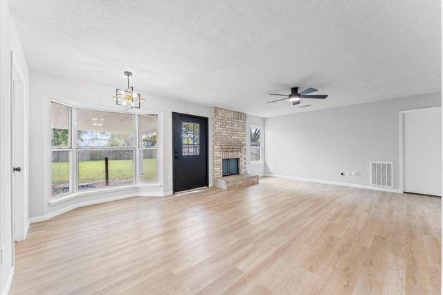 15439 Woodhorn Drive, Houston, TX 77062