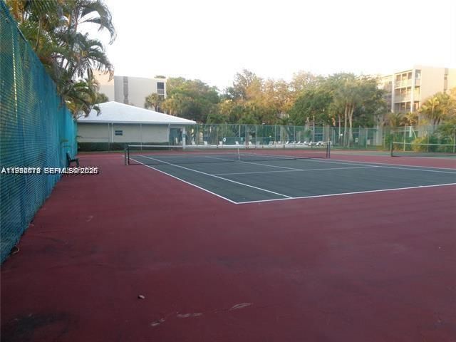 1075 Riverside Dr 304, Coral Springs, FL 33071