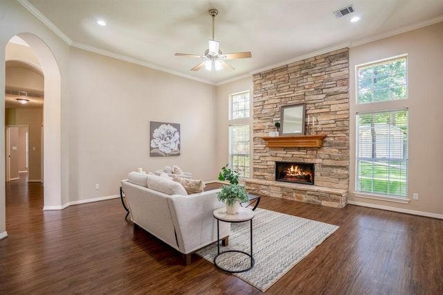 24 Wind River Drive, Conroe, TX 77384