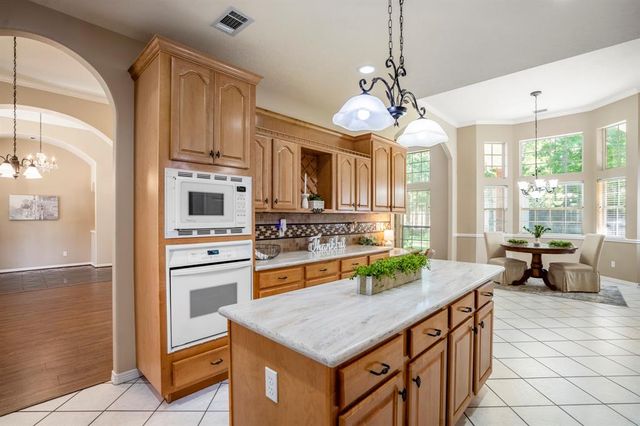 24 Wind River Drive, Conroe, TX 77384