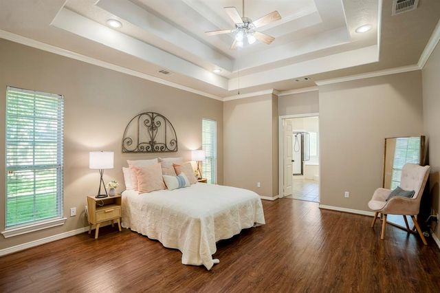 24 Wind River Drive, Conroe, TX 77384