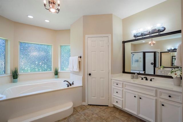 24 Wind River Drive, Conroe, TX 77384
