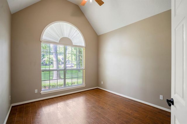 24 Wind River Drive, Conroe, TX 77384