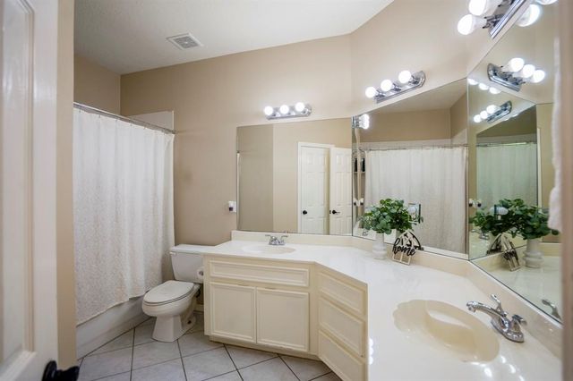 24 Wind River Drive, Conroe, TX 77384