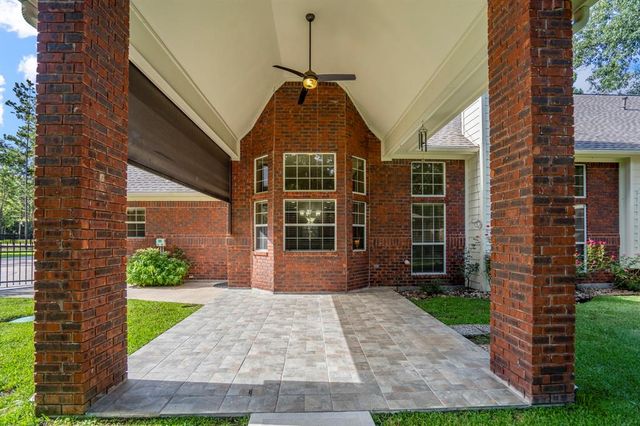 24 Wind River Drive, Conroe, TX 77384
