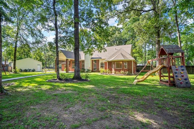24 Wind River Drive, Conroe, TX 77384